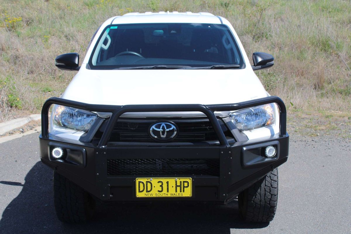 2021 Toyota Hilux SR GUN126R 4X4