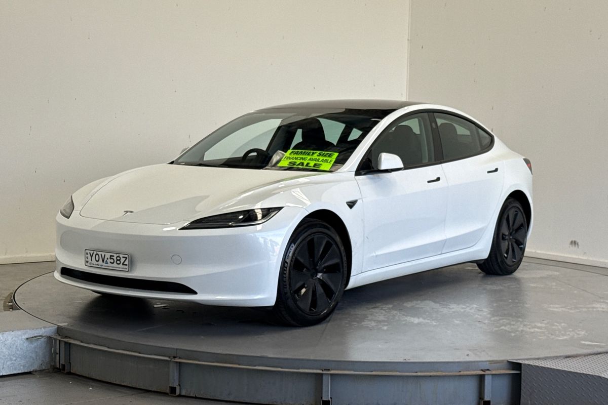 2024 Tesla Model 3 REAR-WHEEL DRIVE MY24