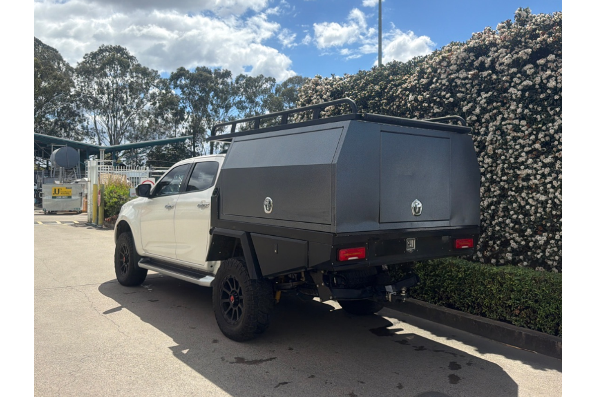 2022 Isuzu D-MAX LS-U+ 4X4 image 10