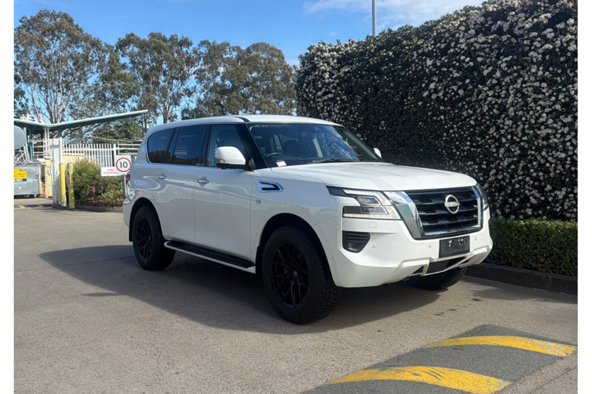 2022 Nissan Patrol Ti Y62