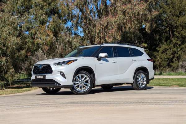 2022 Toyota Kluger Grande AXUH78R