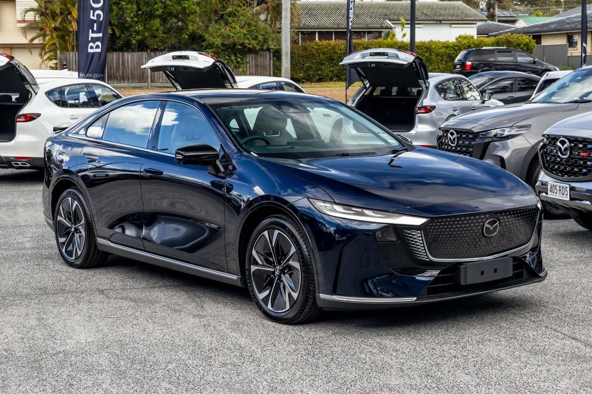 2026 Mazda 6e E35 GT