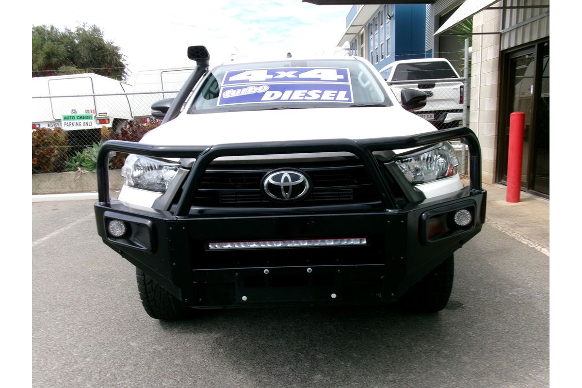 2020 Toyota Hilux SR GUN126R 4X4