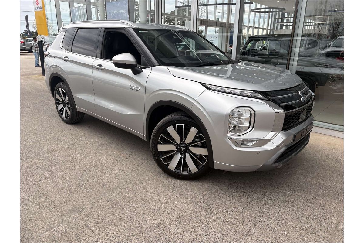 2025 Mitsubishi Outlander PHEV Exceed ZM