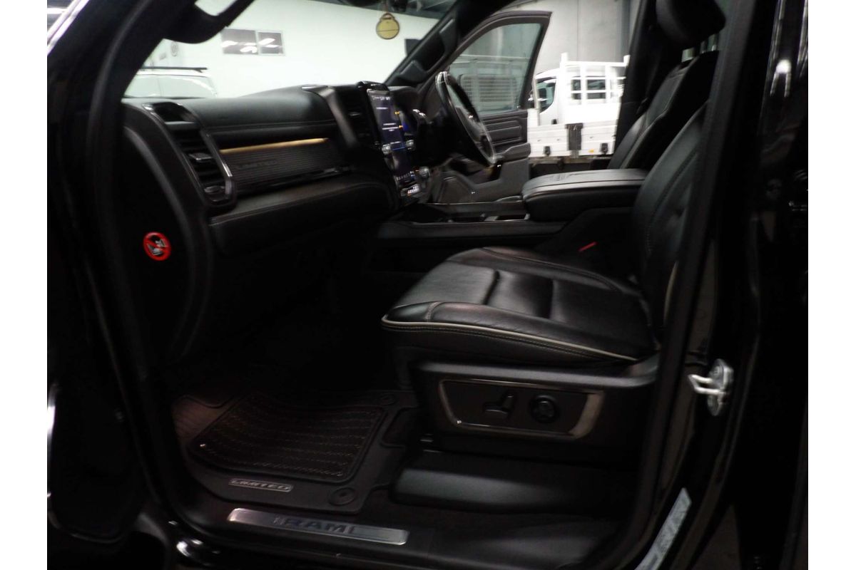 2023 RAM 1500 Limited RamBox DT 4X4 SWB image 16
