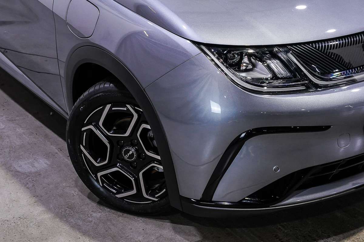 2025 BYD DOLPHIN Premium