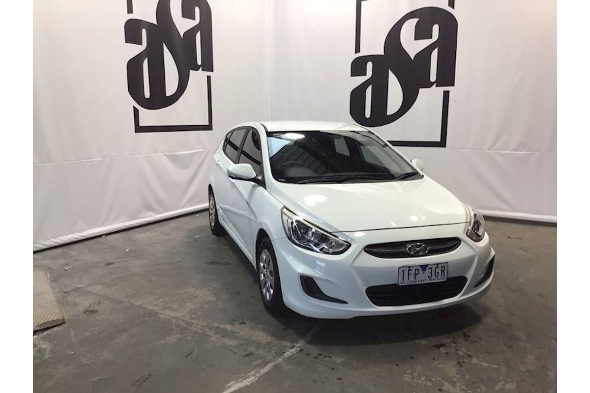 2015 Hyundai Accent Active RB3