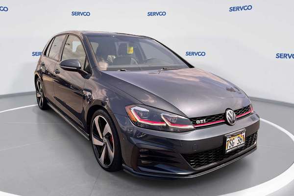 2018 Volkswagen Golf SE