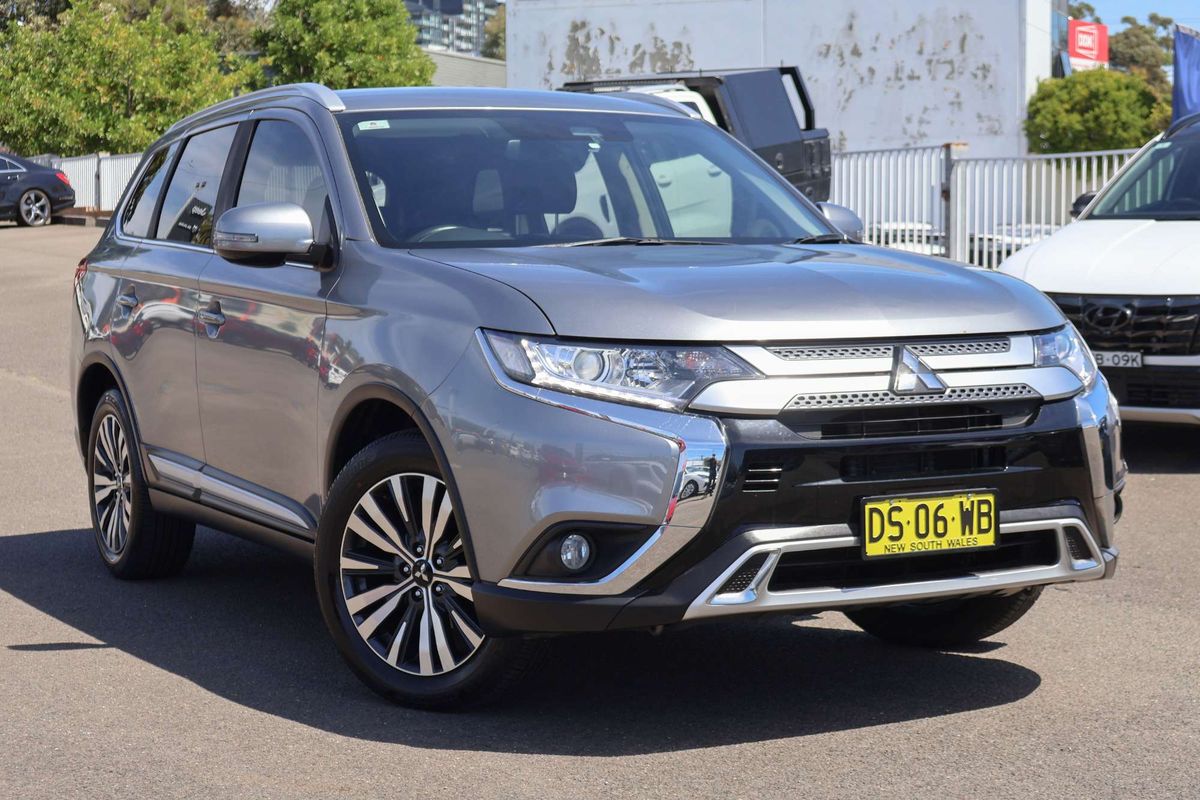 2020 Mitsubishi Outlander LS ZL