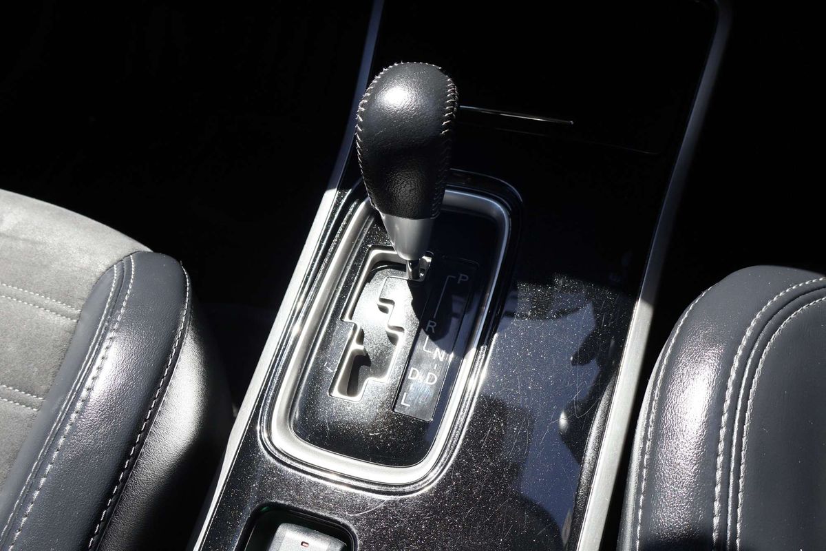 2020 Mitsubishi Outlander LS ZL