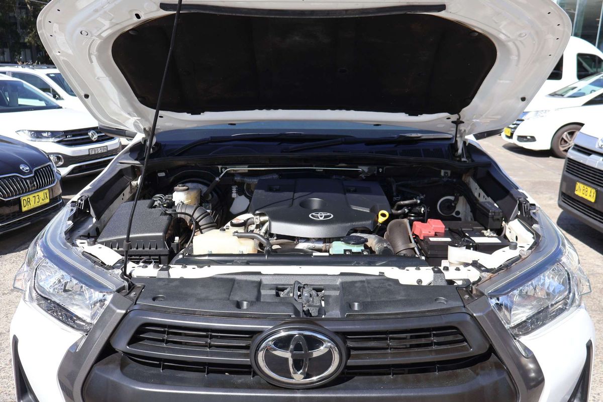 2022 Toyota Hilux SR GUN126R 4X4 image 21
