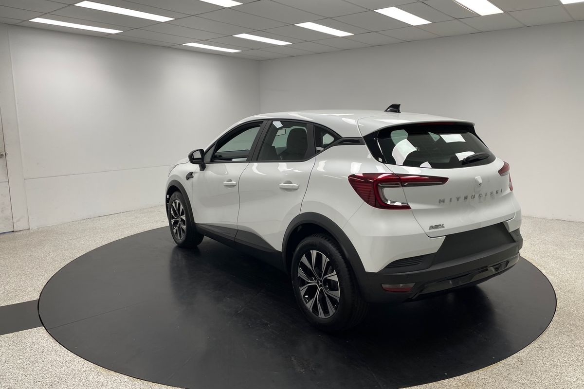 2025 Mitsubishi ASX LS XE
