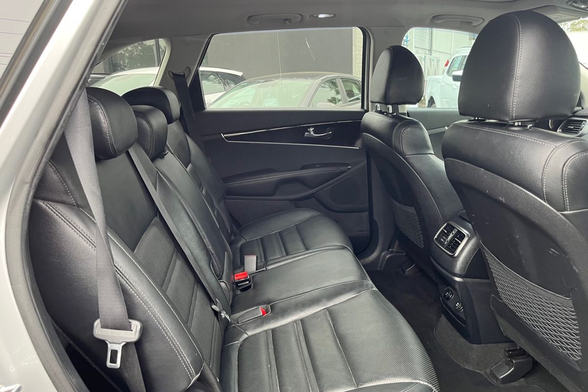 2019 Kia Sorento Black Edition UM