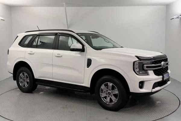 2025 Ford Everest Ambiente 2.0L