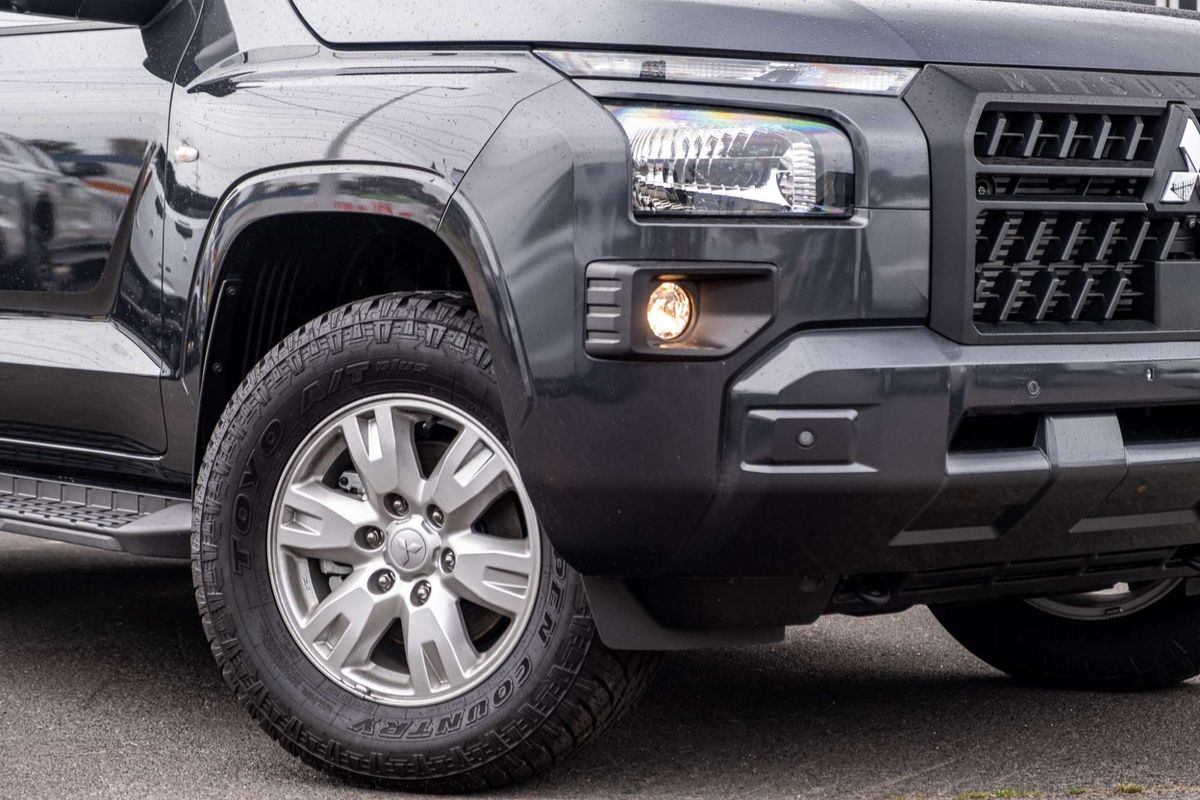 2026 Mitsubishi Triton GLX+ MV 4X4