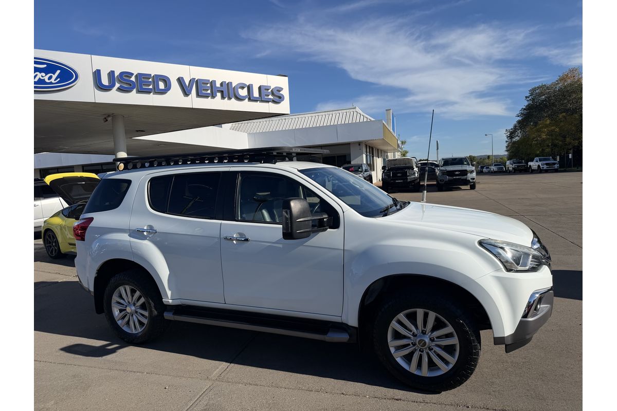 2018 Isuzu MU-X LS-T
