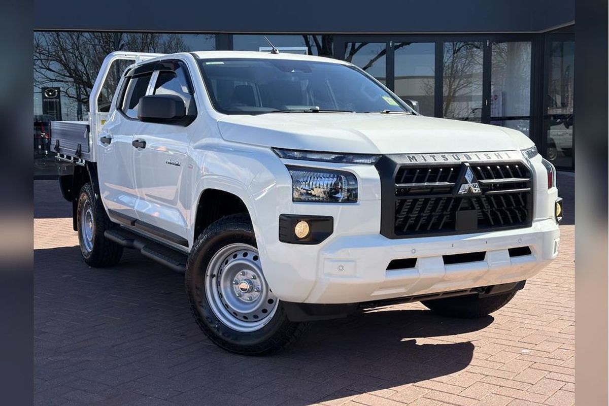 2025 Mitsubishi Triton GLX MV 4X4