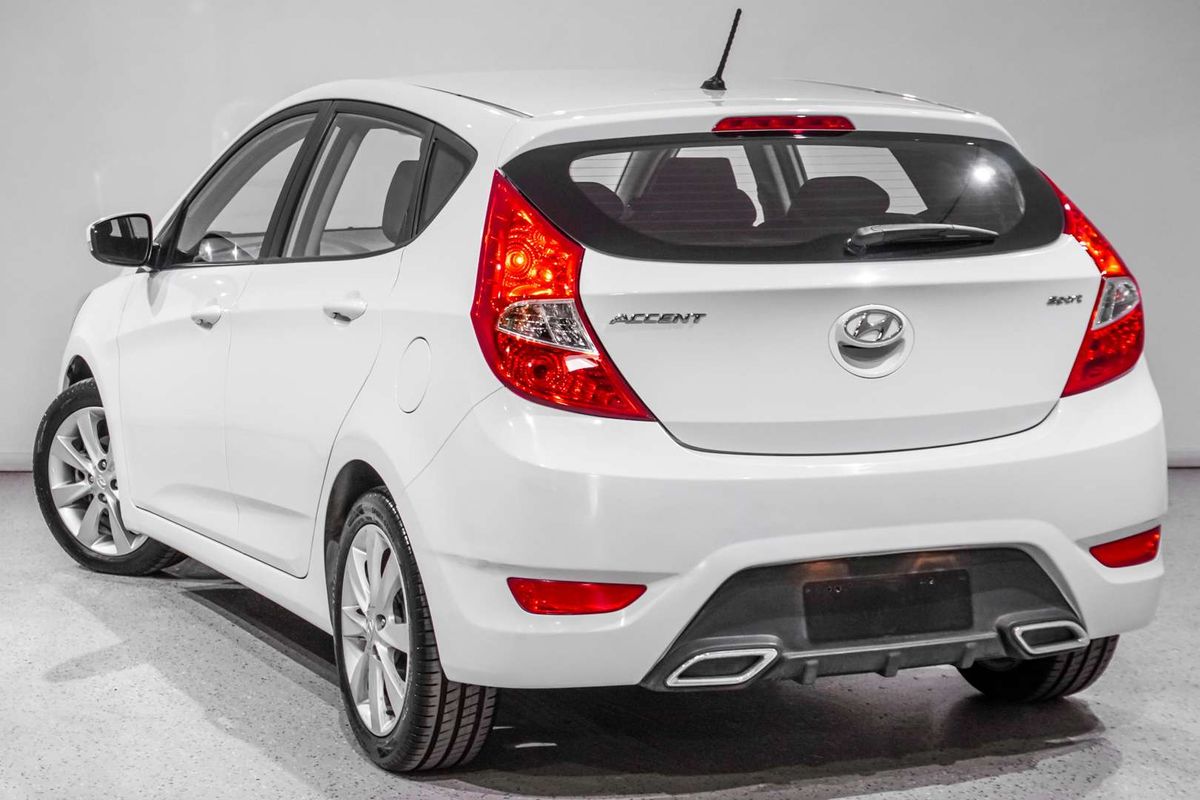 2019 Hyundai Accent Sport RB6