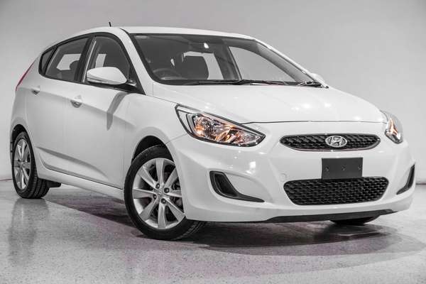 2019 Hyundai Accent Sport RB6