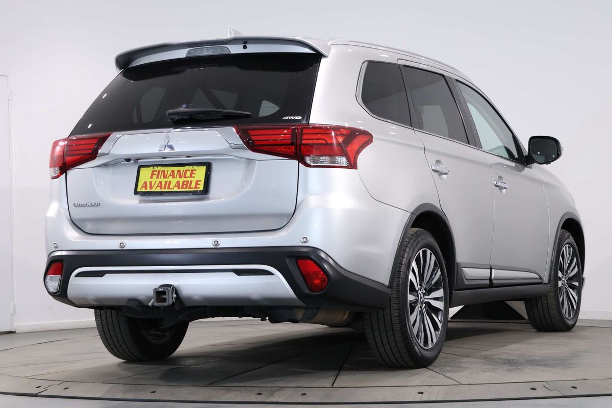 2018 Mitsubishi Outlander Exceed ZL