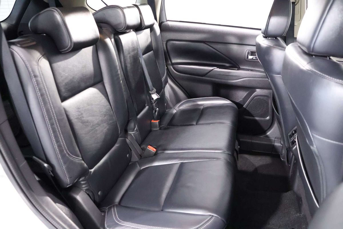 2018 Mitsubishi Outlander Exceed ZL