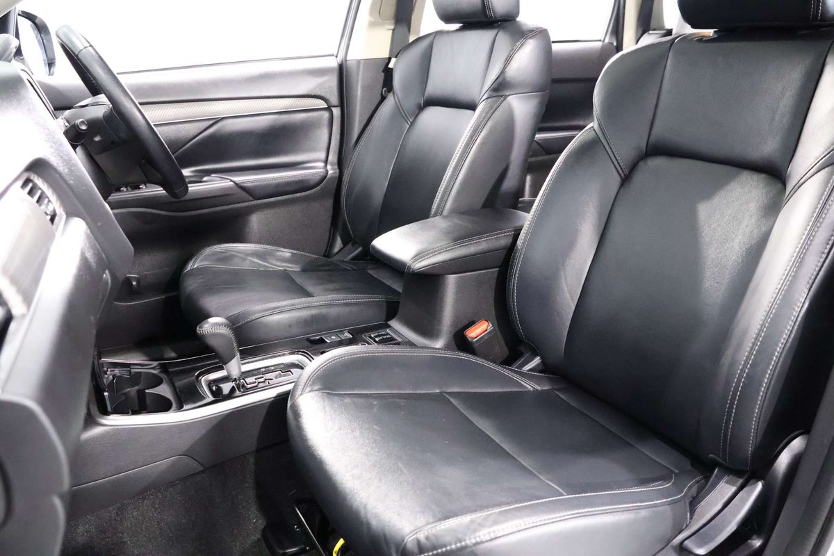 2018 Mitsubishi Outlander Exceed ZL