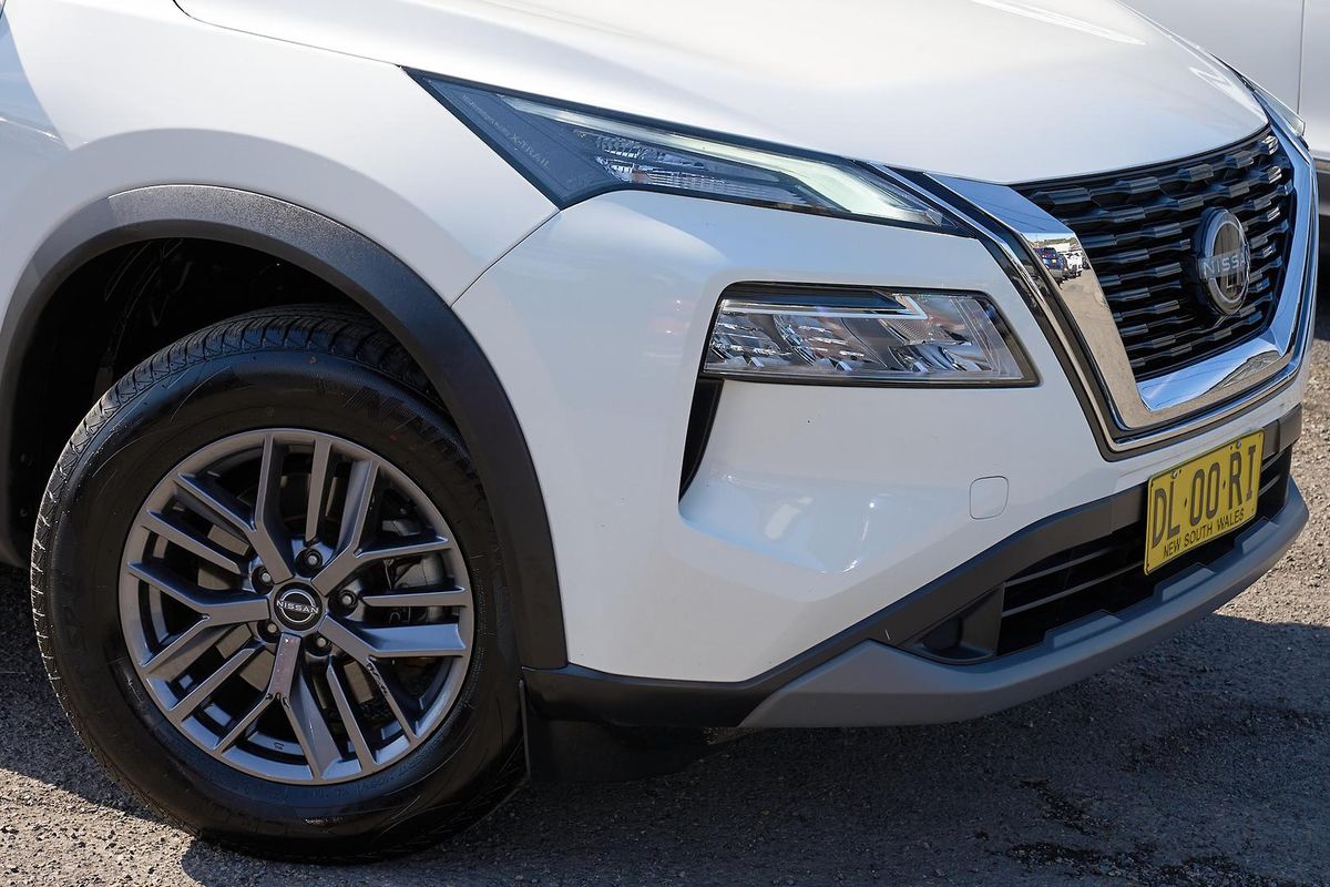 2024 Nissan X-TRAIL ST T33