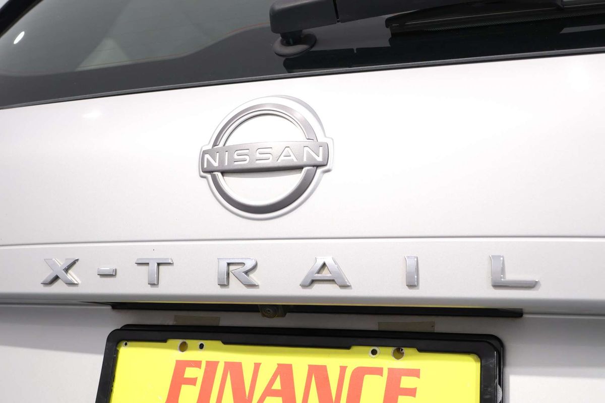 2024 Nissan X-TRAIL ST T33
