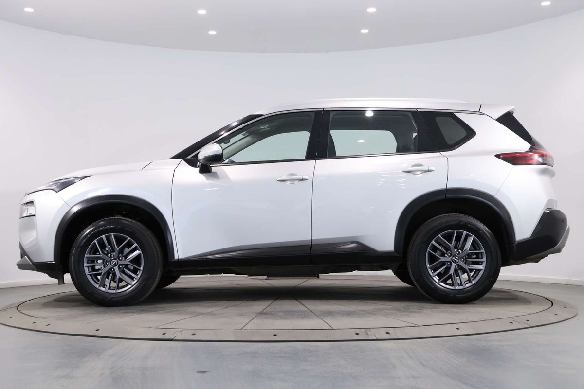 2024 Nissan X-TRAIL ST T33