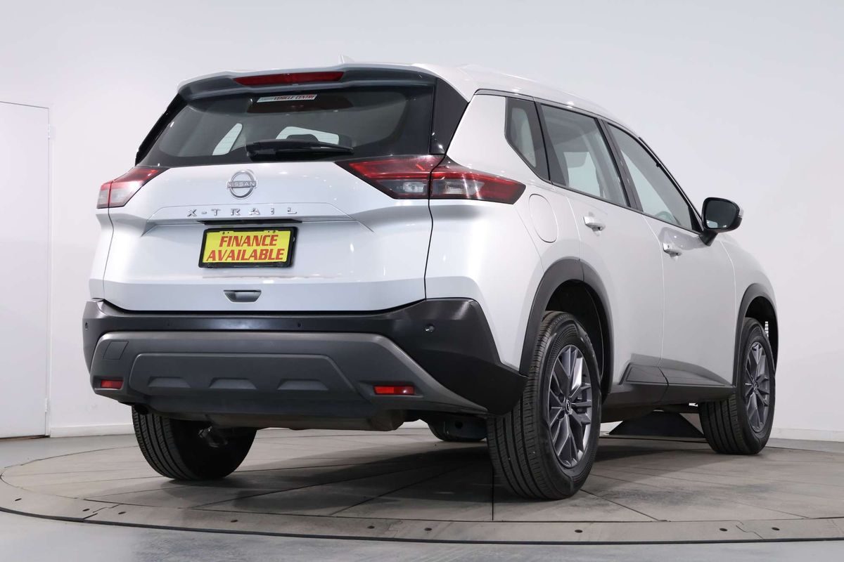 2024 Nissan X-TRAIL ST T33