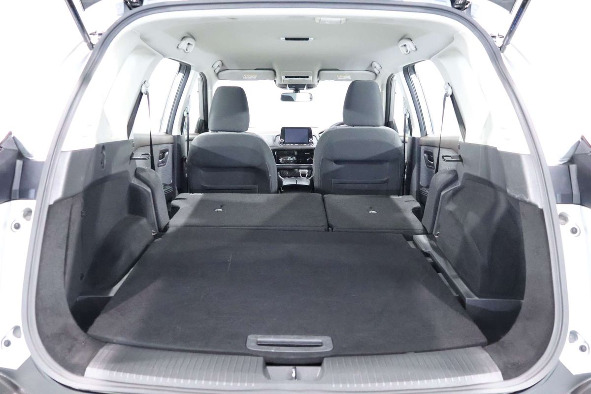 2024 Nissan X-TRAIL ST T33