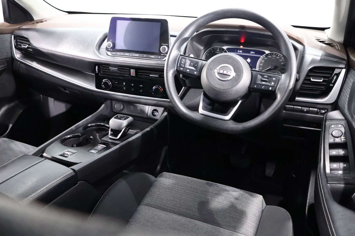 2024 Nissan X-TRAIL ST T33