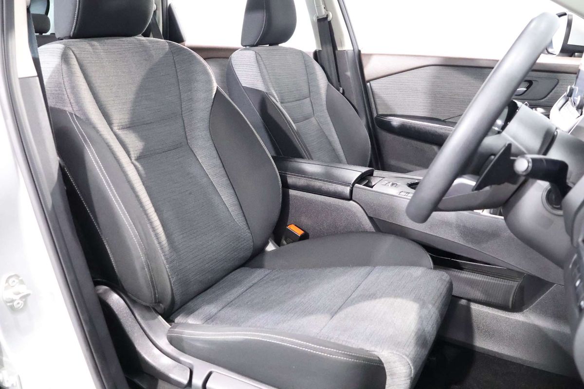 2024 Nissan X-TRAIL ST T33