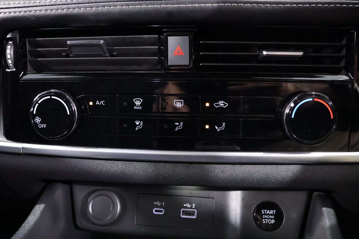 2024 Nissan X-TRAIL ST T33