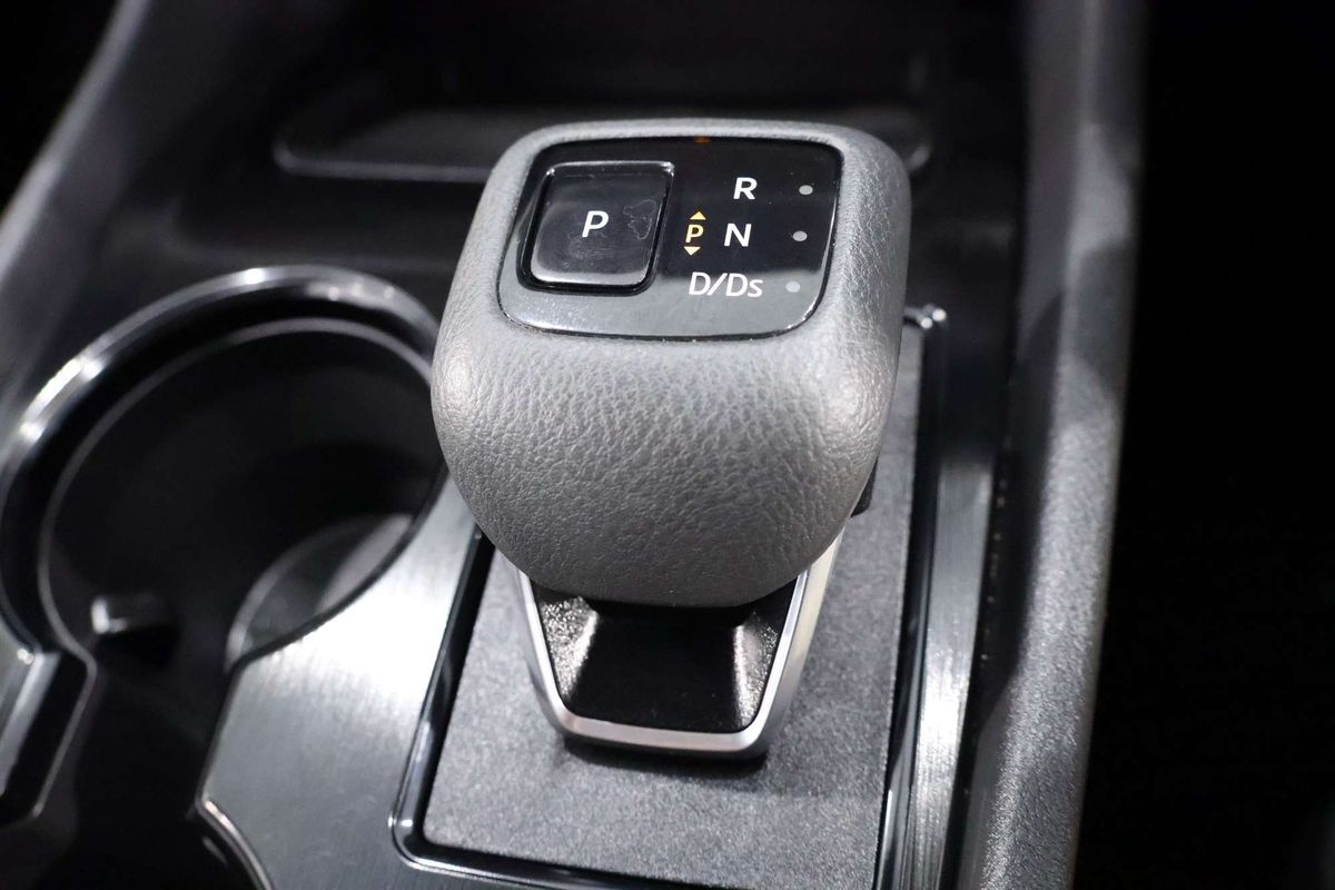 2024 Nissan X-TRAIL ST T33