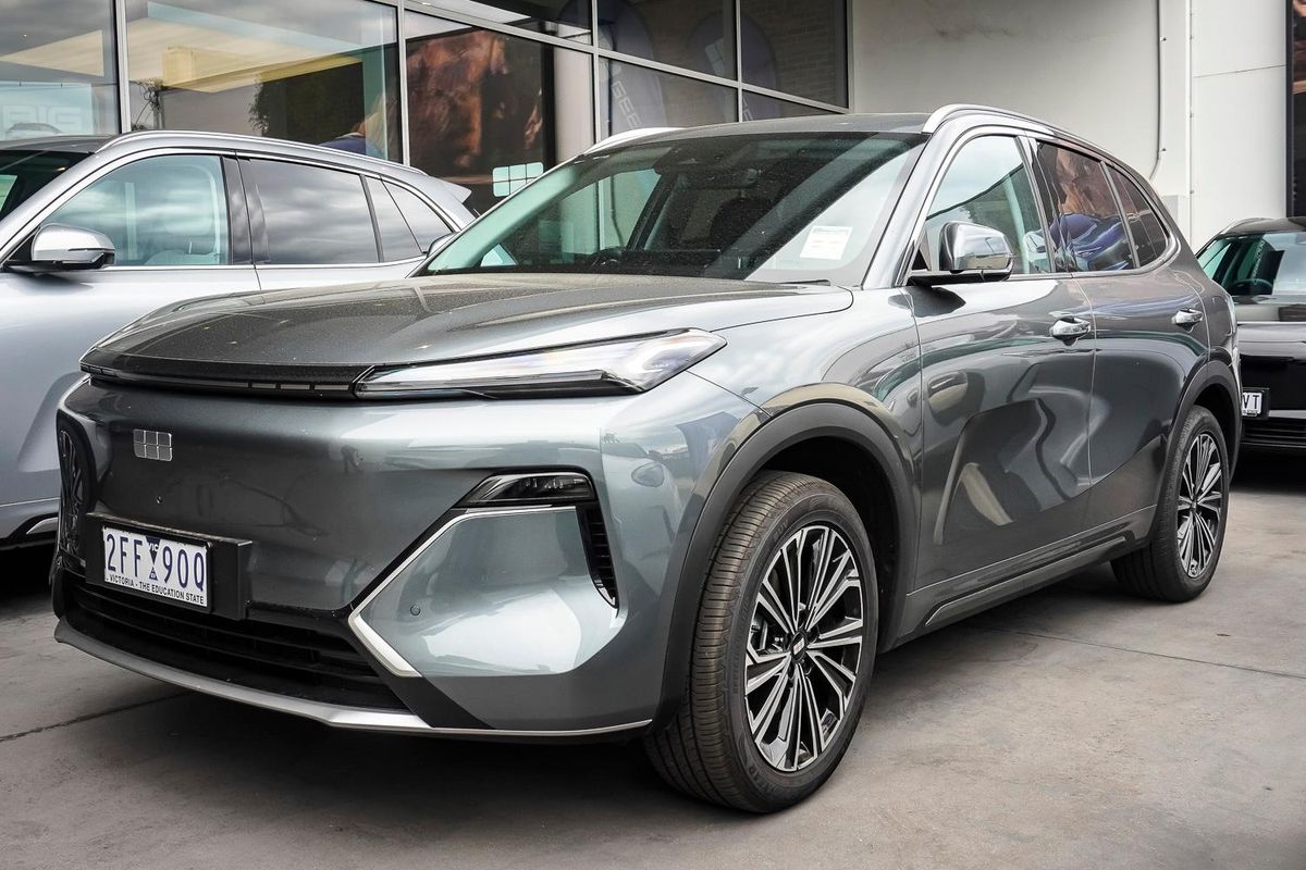 2026 Geely Starray EM-i Inspire Extended Range P145