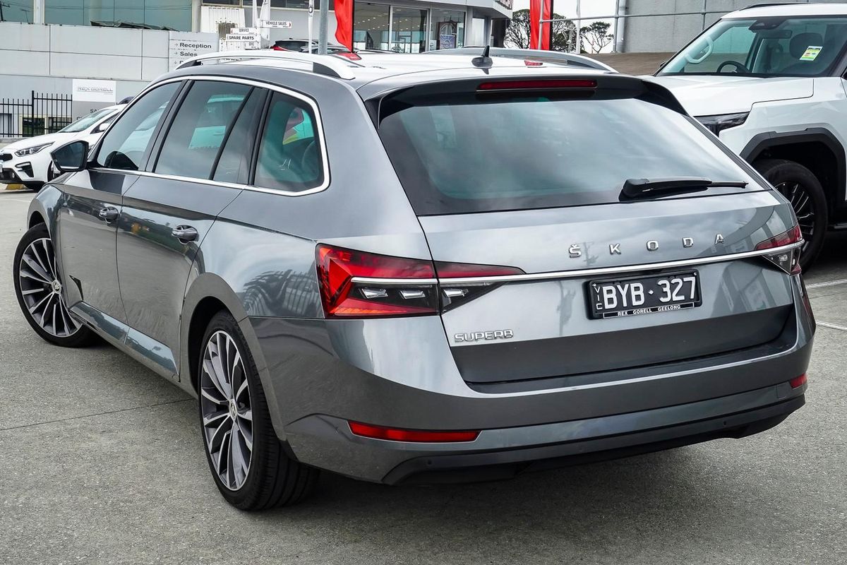 2022 SKODA Superb 162TSI Style NP