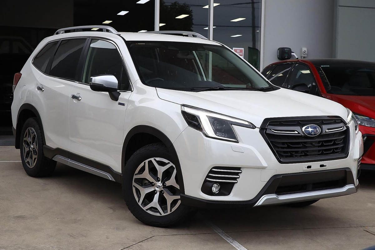 2023 Subaru Forester Hybrid L S5