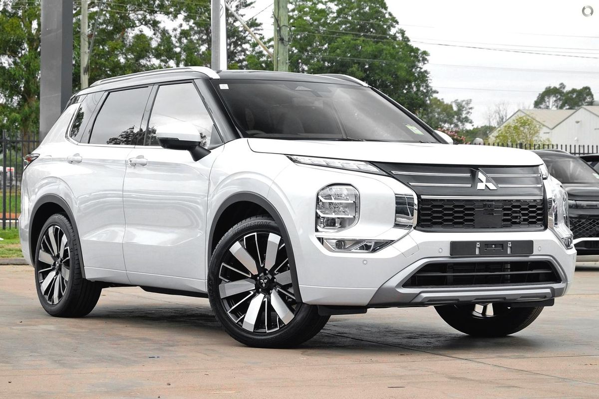 2025 Mitsubishi Outlander Exceed Tourer ZM AWD