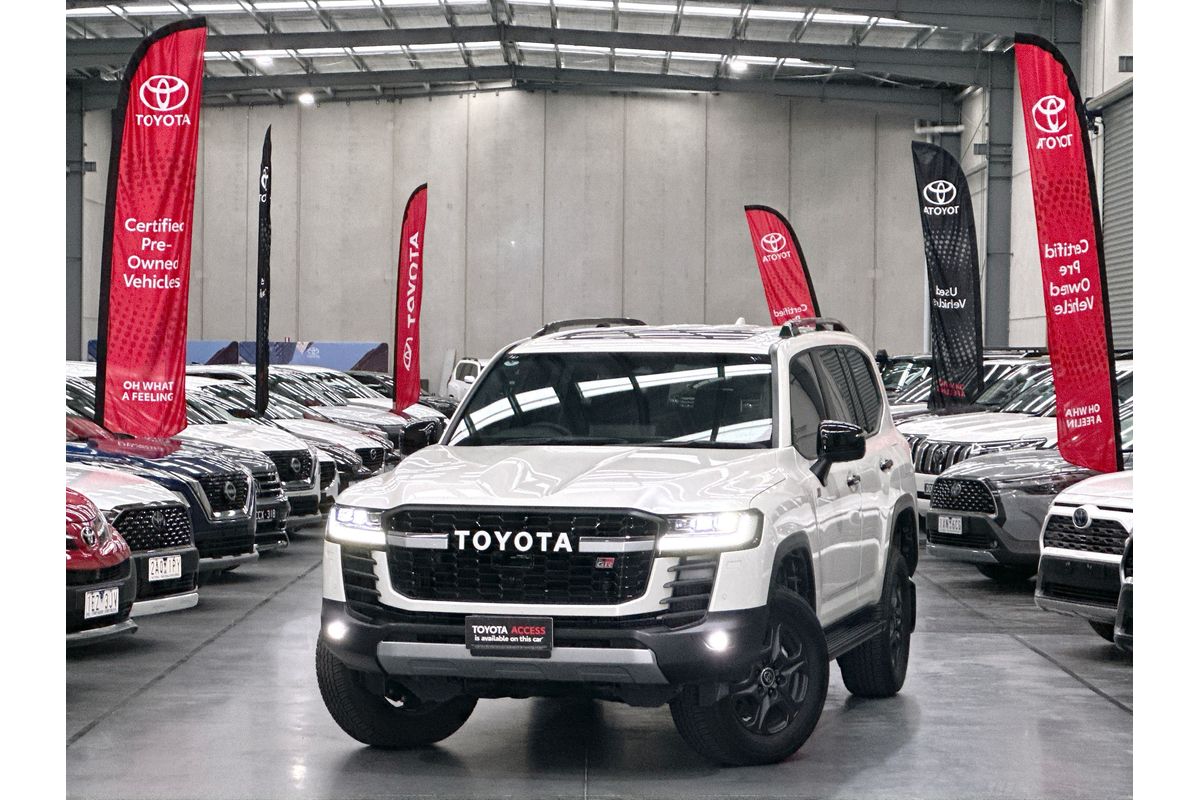 2025 Toyota Landcruiser GR Sport FJA300R