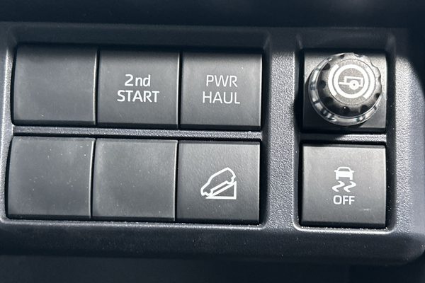 2025 Toyota Landcruiser GXL GDJL79R 4X4 thumb-15