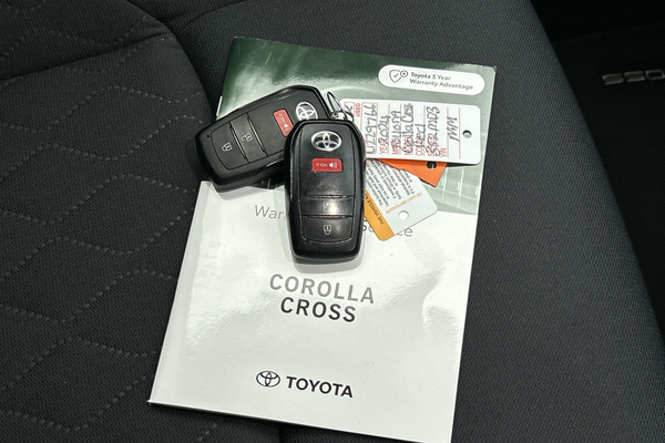 2024 Toyota Corolla Cross GX MXGH10R thumb-22