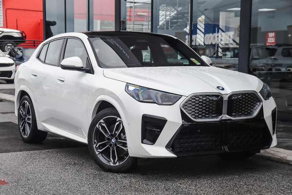 2026 BMW iX2 xDrive30 M Sport U10