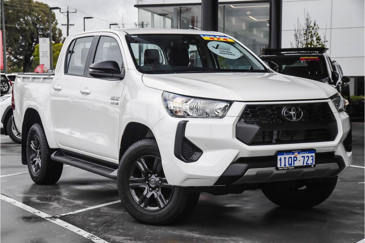 2025 Toyota Hilux SR GUN126R 4X4