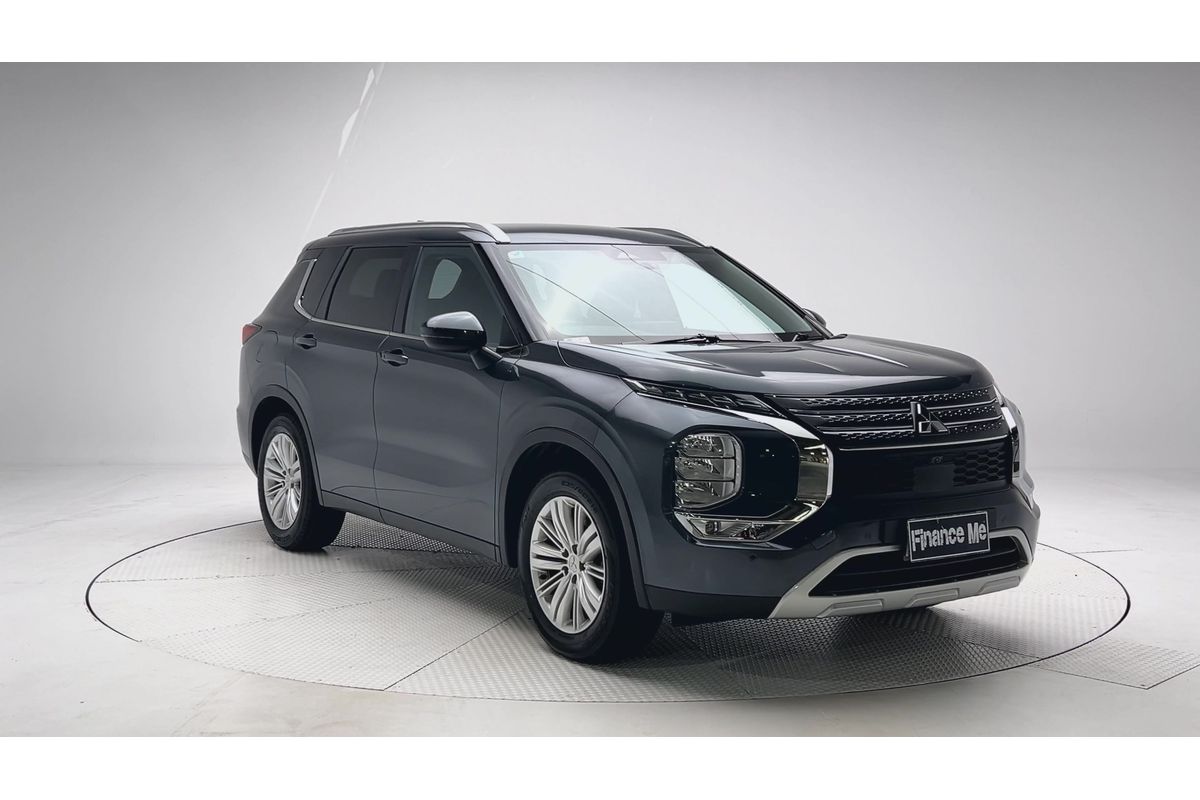 2024 Mitsubishi Outlander LS ZM