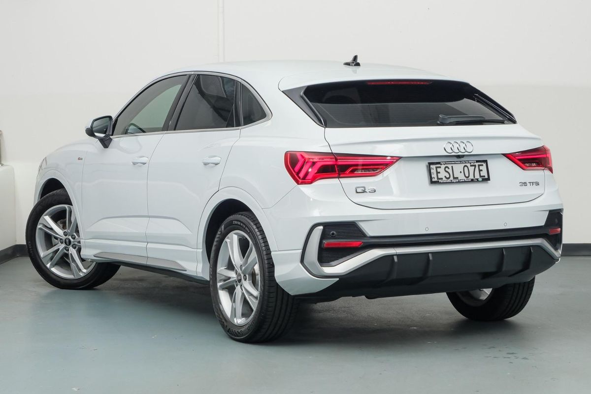 2022 Audi Q3 35 TFSI S line F3