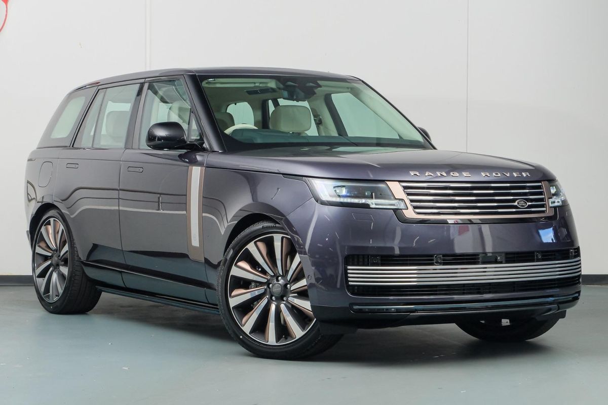 2026 Land Rover Range Rover P615 SV L460