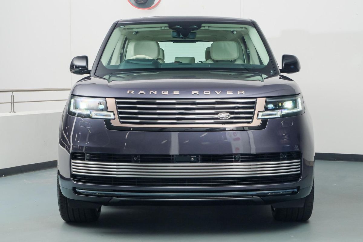 2026 Land Rover Range Rover P615 SV L460