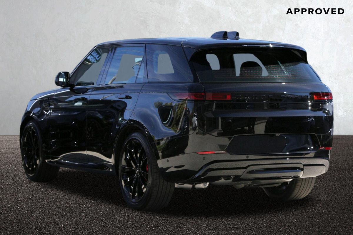2026 Land Rover Range Rover Sport D300 Dynamic SE L461