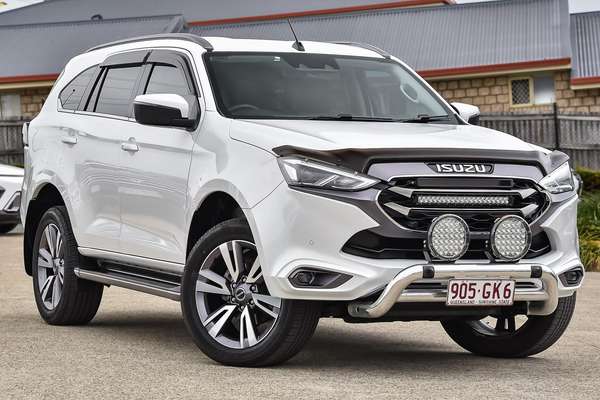2022 Isuzu MU-X LS-T